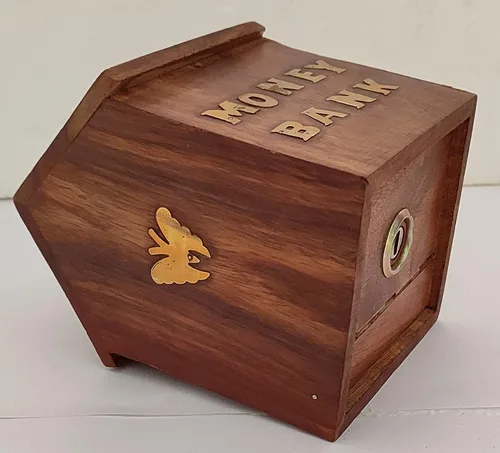 Vista 4 de Sharvgun Banco de dinero de madera en forma de casa con forma de alcancía, caja de almacenamiento de ahorro de monedas para niñas y niños 5.5 x 4