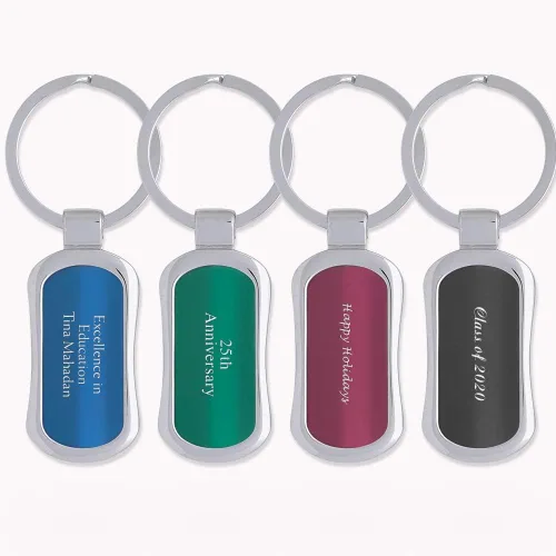 Vista 2 de Llavero grabado personalizado con llavero dividido. Disponible en 4 colores clásicos con detalles plateados, personalización gratuita, ideal