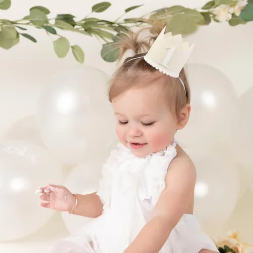 Vista 5 de Sombrero de corona boho para primer cumpleaños, decoraciones naturales, accesorios para fotos de pastel blanco lechoso