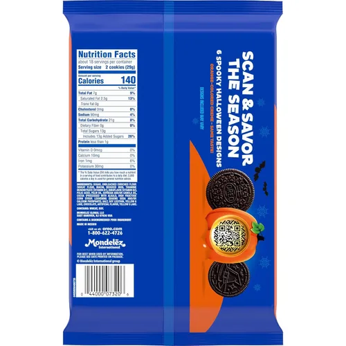Vista 13 de OREO Galletas de Halloween de sándwich de chocolate con crema de naranja Edición limitada