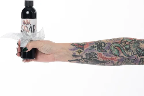 Vista 8 de Ink Oil 's Tattoo Aftercare Jabón I Salve Ungüento para curar tatuajes I Perfecto para los amantes del tatuaje I Elementos esenciales de cuidado