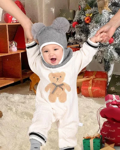 Vista 2 de Camptrace Conjunto de bufanda y gorro de invierno para bebés y niños con forro polar y capucha