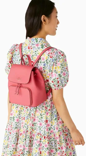 Vista 2 de Kate Spade Kristi - Mochila mediana con solapa (grano de pimienta rosa), Pimienta rosa, Classic