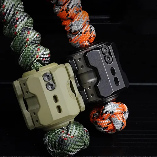 Vista 2 de Sonic Mecha Collar Paracord Bead Cuchillo Colgante Cuentas Adultos Anti Estrés Alivio EDC Juguetes Regalo Regalo de Cumpleaños, Titanio