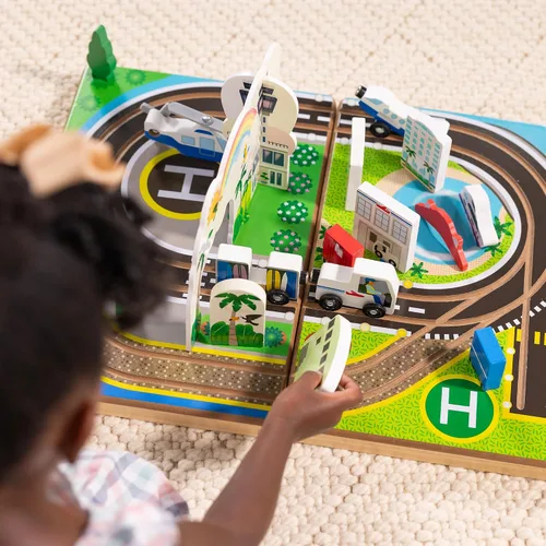 Vista 5 de Melissa & Doug Juego de aeropuerto para llevar, vehículos, pistas incorporadas para niños y niñas de 3 años en adelante - Certificado FSC