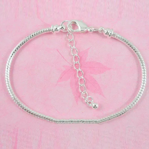 Vista 2 de RUBYCA 5 pulseras de cadena de serpiente de estilo europeo de langosta chapada en plata blanca para cuentas de 7.5 pulgadas