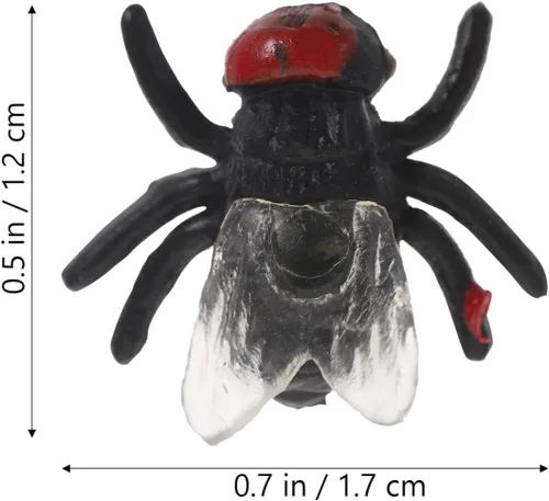 Vista 4 de 50 mini moscas de plástico: pequeñas moscas realistas para trucos de broma, broma de utilería de Halloween para fiestas de inocentes de abril