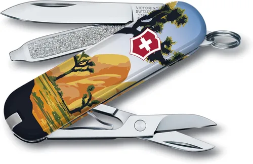 Vista 26 de Victorinox Classic SD Swiss Army – Navaja suiza de bolsillo, compacta, 7 funciones, navaja de bolsillo fabricada en Suiza con hoja pequeña Parque