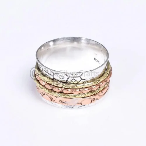Vista 3 de Sterling Silver Spinner Band, Handmade Hammered Boho Ring for Women, Chunky Fidget Jewelry, Ideal Promise Gift