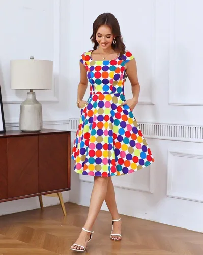 Vista 2 de PUKAVT - Vestido de cóctel para mujer, diseño con manga casquillo, vestido de fiesta de estilo retro acampanado de los años 1950, con bolsillos