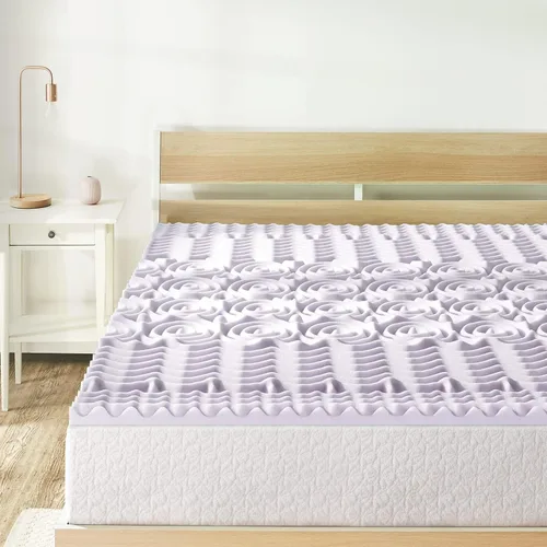 Vista 2 de Mellow Cubrecolchón de espuma viscoelástica de 5 zonas de 1.5 pulgadas, infusión calmante de lavanda, tamaño matrimonial