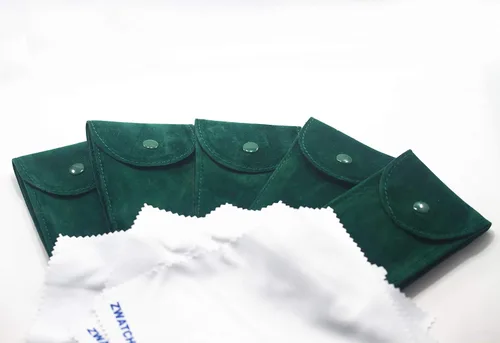Vista 2 de Bolsa de reloj de terciopelo verde con inserto y paño de microfibra de primera calidad paquete de 5
