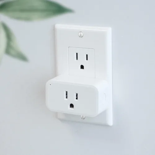 Vista 2 de THIRDREALITY Enchufe inteligente, paquete de 4, toma inteligente de 15 A con función de temporizador, repetidor Zigbee, certificado ETL, requiere