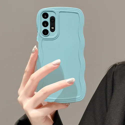 Vista 27 de UEEBAI Funda de silicona con marco ondulado para Samsung Galaxy A13 5G, lindo marco ondulado, ajuste delgado, a prueba de golpes, funda suave y Negro