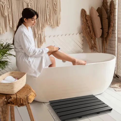 Vista 5 de Tapete de baño para ducha de lujo, antideslizante, de madera de bambú, impermeable, para uso en interiores o exteriores (negro)