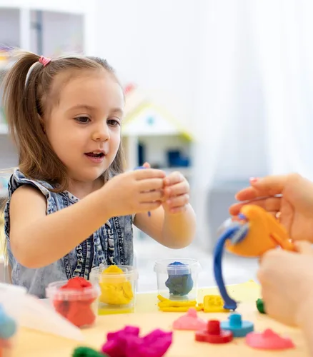 Vista 7 de Carson Dellosa Stem Challenge - Kits de ciencia para niños de 5 a 7 años, plantas, animales, insectos y actividades de aprendizaje de primer grado