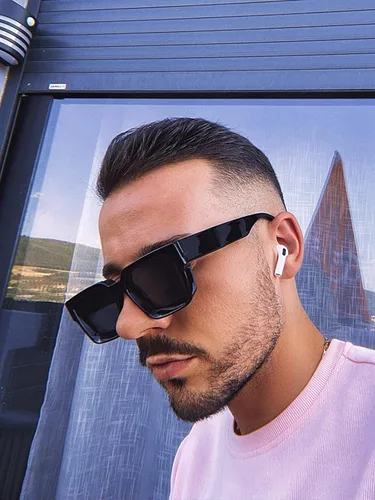 Vista 2 de AIEYEZO Gafas de sol cuadradas para mujeres y hombres, gafas de sol cuadradas con montura gruesa, estilo de diseñador simple