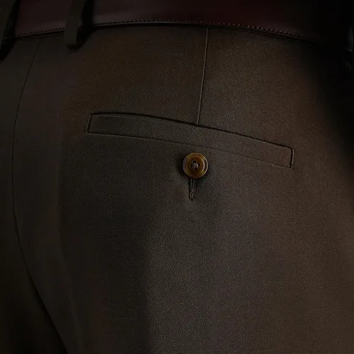 Vista 4 de Haggar E-clo Repreve Stria - Pantalón de vestir plisado frontal para hombre