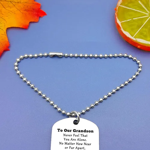 Vista 4 de Regalos para nieto de la abuela, adorno colgante de automóvil, regalos para nieto de la abuela, accesorios colgantes para espejo de automóvil