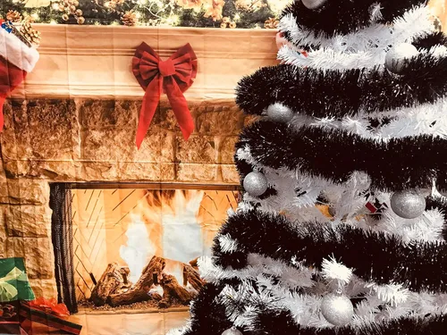 Vista 4 de Guirnalda de oropel de 25 pies perfecta para vacaciones, Día de los Caídos, Navidad, Año Nuevo, celebraciones, festivales, eventos especiales, Negro