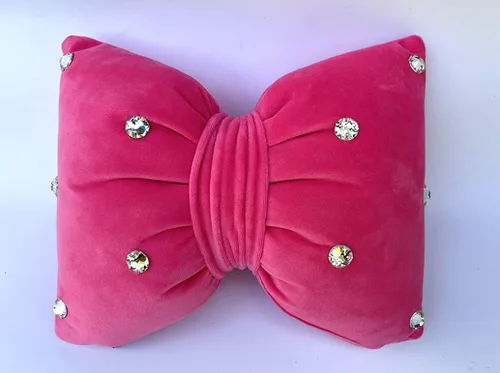 Vista 2 de Almohada para reposacabezas con lazo de diamante grande, color rosa, accesorio para el cuello, 1 unidad
