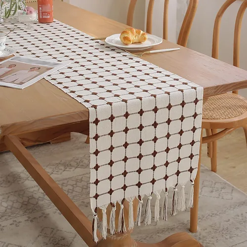 Vista 4 de Hsvanyr Centros de mesa rústicos con borlas rectangulares bordadas para cocina, 13 x 63 pulgadas, mantel blanco con cuadros de búfalo marrón café