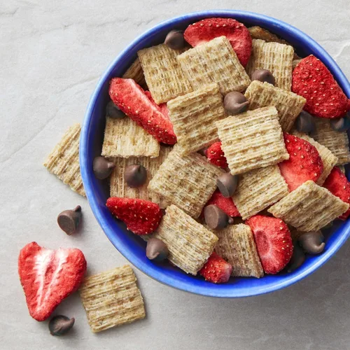 Vista 10 de Triscuit Minis - Galletas originales de trigo integral de grano entero, galletas veganas, 20 unidades Bocadillos para el almuerzo a granel