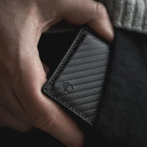 Vista 2 de DONBOLSO Wallet NextGen I - Cartera delgada moderna sin bolsillo para monedas, hasta 11 tarjetas, Cuero de fibra de carbono, Moderno