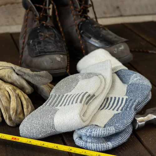 Vista 4 de HOT FEET Paquete de 4 calcetines para hombre, calcetines de senderismo activos y exteriores, totalmente acolchados, mezcla de lana térmica
