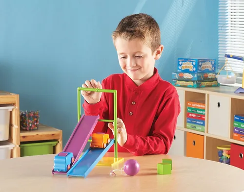 Vista 3 de Juego de actividades de Learning Resources STEM Fuerza y Movimiento, 20 piezas