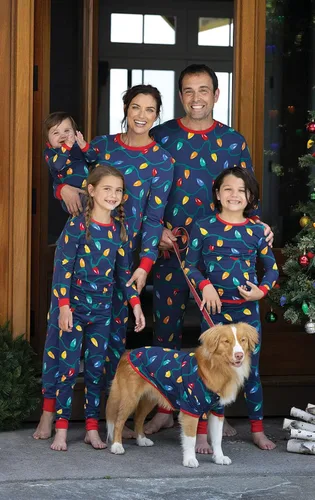 Vista 2 de PajamaGram - Pijamas navideños a juego para la familia, diseño luces de Navidad