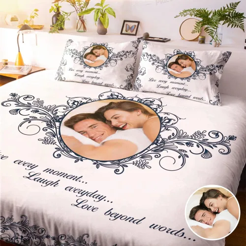 Vista 13 de VEELU Juego de funda de edredón personalizada con nombres de pareja, 3 piezas, tamaño matrimonial, funda de edredón de microfibra con corazones