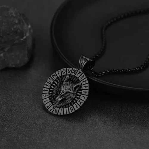 Vista 8 de FaithHeart Collar con colgante de lobo vikingo nórdico para hombres y mujeres, acero inoxidable, chapado en oro de 18 quilates, joyería con embalaje