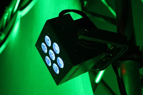 Vista 8 de Blizzard Lighting, 5.00 x 5.00 x 4.00 (HotBox EXA)
