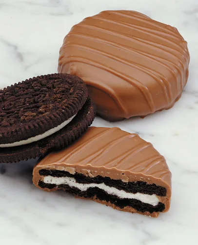 Vista 235 de Galletas Oreo bañadas en chocolate oscuro y con leche, de Philadelphia Candies
