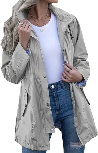 Vista 16 de Kikibell Chaqueta de lluvia para mujer con capucha, con forro a rayas, ligera, impermeable para exteriores, cortavientos Verde militar