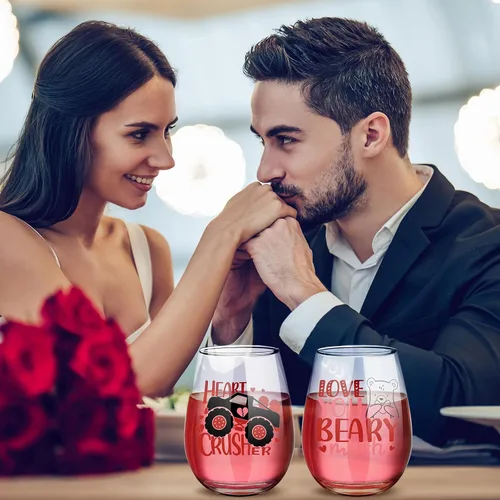 Vista 4 de Nitial 8 vasos de vino sin tallo de San Valentín de 12 onzas, vasos de chupito de amor con corazón, vasos románticos rojos y rosados, regalo