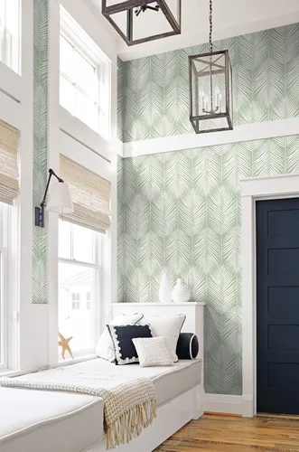 Vista 2 de NextWall Palm Silhouette Coastal Papel Tapiz Despegar y Pegar (Verde Pastel)