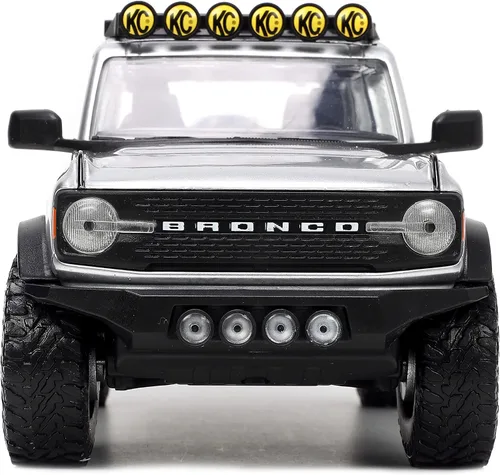 Vista 6 de Jada Toys Just Trucks 1:24 2021 Ford Bronco - Coche fundido a presión gris con estante para neumáticos, juguetes para niños y adultos