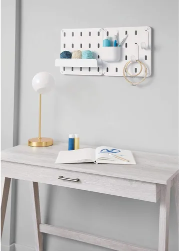 Vista 8 de iDesign Cade - Organizador modular de plástico sin BPA para colgar, ganchos de almacenamiento individuales, 4.88 x 2.67 x 1.25 pulgadas, blanco mate