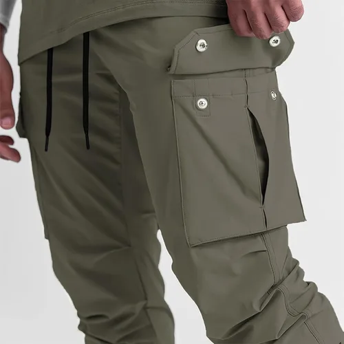 Vista 3 de DIOTSR Pantalones deportivos ligeros para hombre, pantalones deportivos tipo cargo para hombre, pantalones de entrenamiento delgados con bolsillos