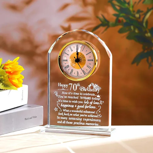 Vista 2 de Ornalrist Reloj de cristal de feliz cumpleaños 70 para mujeres, hombres, recuerdo de cumpleaños de 70 años para mamá, papá, padres, decoración
