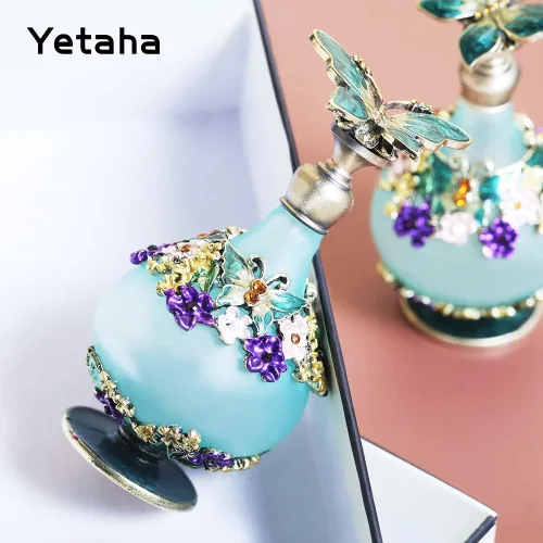 Vista 6 de Yetaha Botella de perfume de mariposa antigua, botella de decoración de flores rellenable, botella de cristal esmaltada con joyas para el día de San