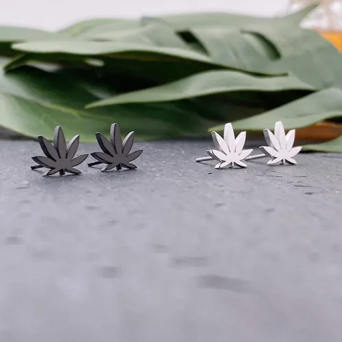 Vista 6 de Pendientes de tuerca de hoja negra de plata para mujer y hombre