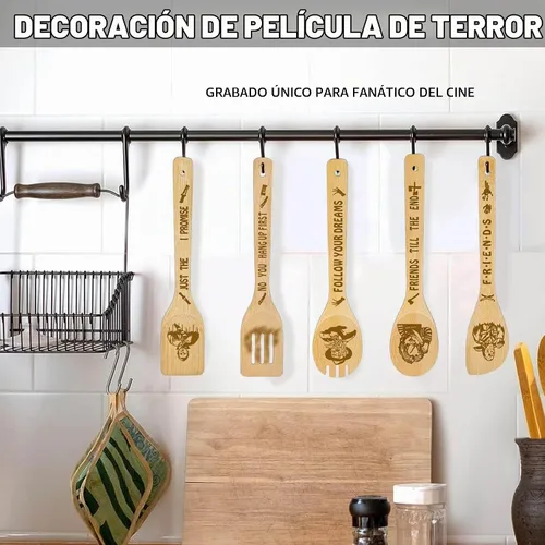 Vista 7 de Mercancía de película de terror Decoración Regalos de Navidad Cucharas de madera para cocinar, juego de decoraciones de cocina de bambú natural