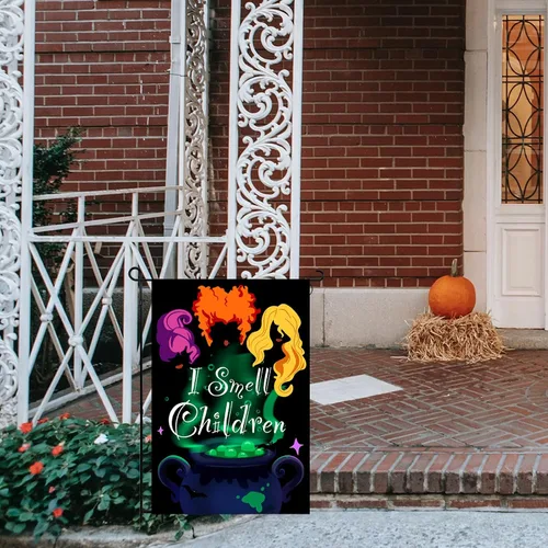 Vista 5 de Bandera de jardín de Halloween, bandera de jardín con texto en inglés "I Smell Children", bandera de bruja Hocus Pocus para exteriores, bandera