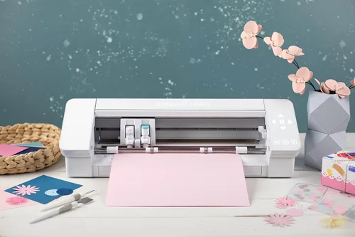 Vista 3 de Silhouette Cameo 4 con Bluetooth, alfombrilla de corte de 12 pulgadas, Autoblade 2, 100 diseños y software Silhouette Studio, edición blanca