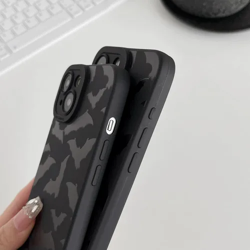 Vista 4 de FLIRACON Funda suave con diseño de murciélagos negros compatible con iPhone (negra, para iPhone 11)