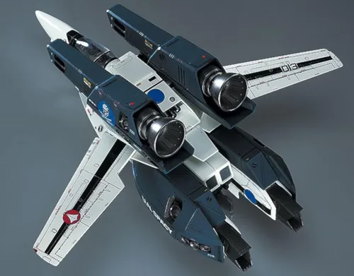 Vista 4 de Macross VF-1 Super Strike Valkyrie Escala 1/72