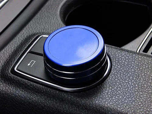 Vista 5 de iJDMTOY Cubierta de rueda de aluminio anodizado azul para consola central de control de mando compatible con Mercedes A B C E S CLA GLA GLK ML GL